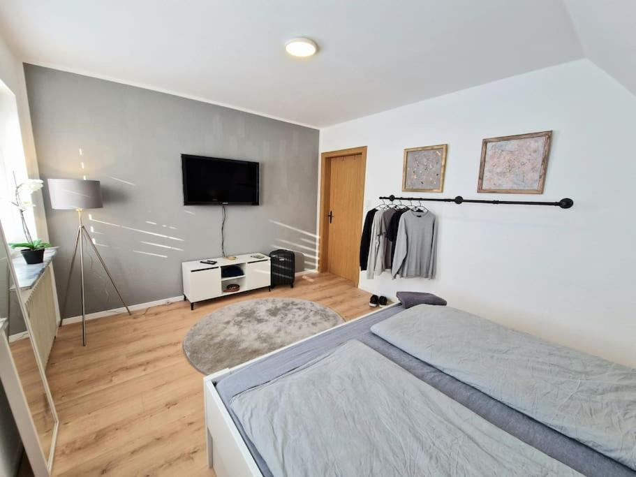 Gemuetliche Wohnung Direkt Am Kuestenkanal! Wardenburg エクステリア 写真