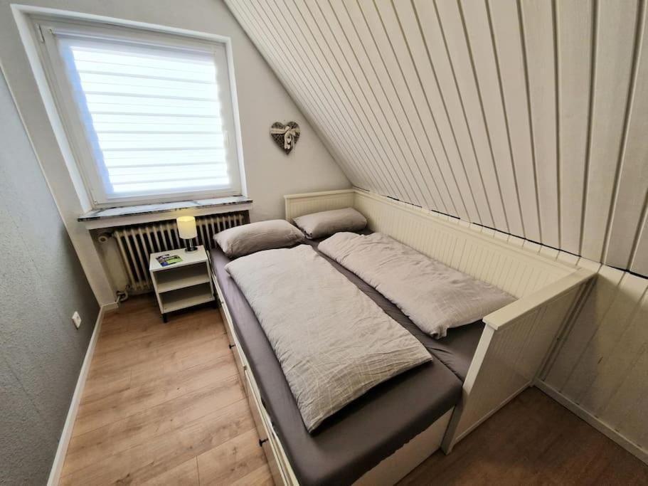 Gemuetliche Wohnung Direkt Am Kuestenkanal! Wardenburg エクステリア 写真